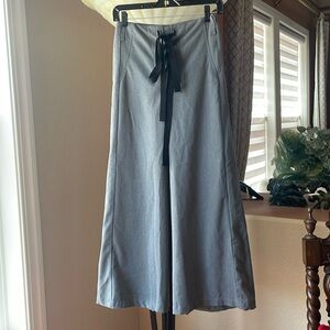 Beautiful Moma gray wide leg pants